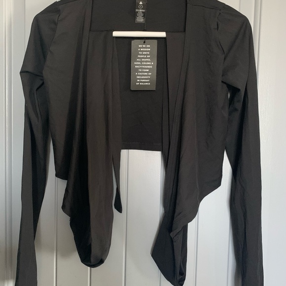 Balance Atlética Dancer wrap top - Picture 5 of 7